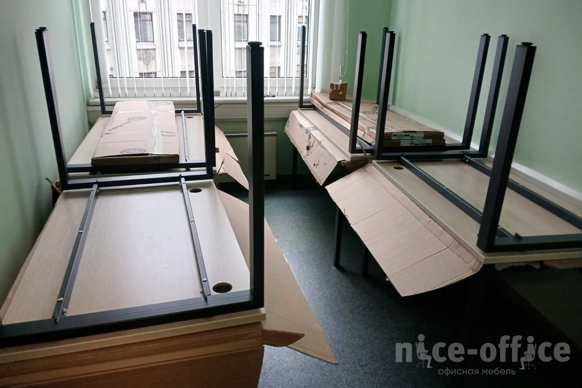 Стол прямолинейный (1200*700*750) 6М.678 Avance фото в интерьере 2
