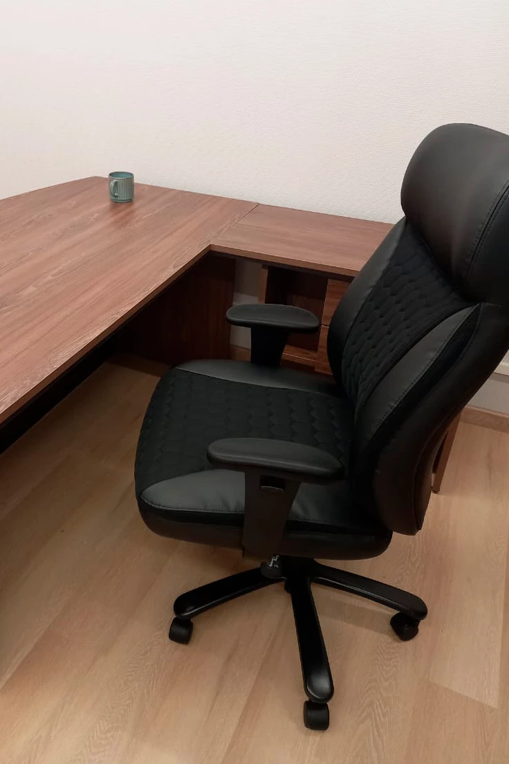 Кресло CHAIRMAN CH414 фото в интерьере 2